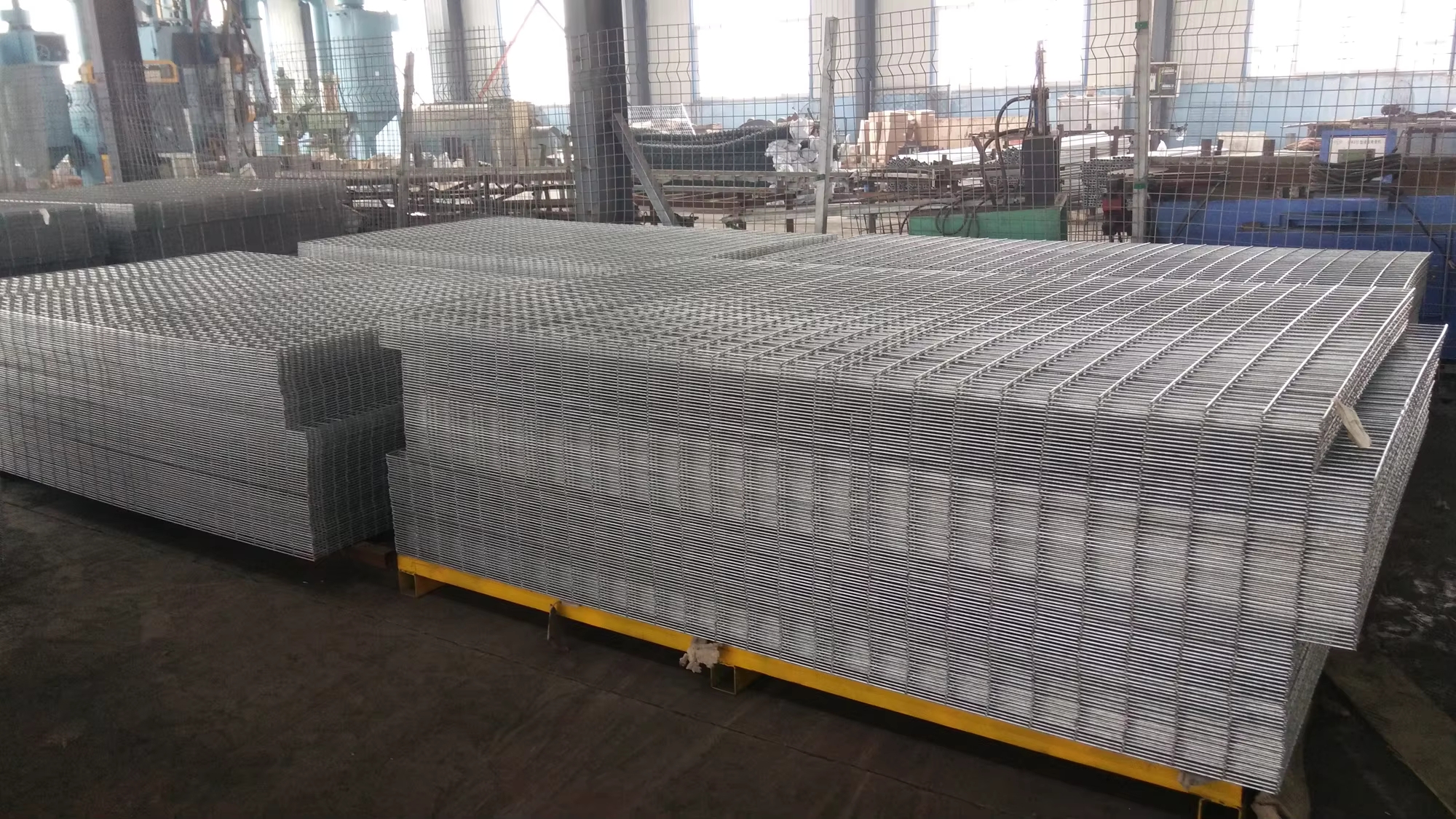 welded wire mesh fence sheet